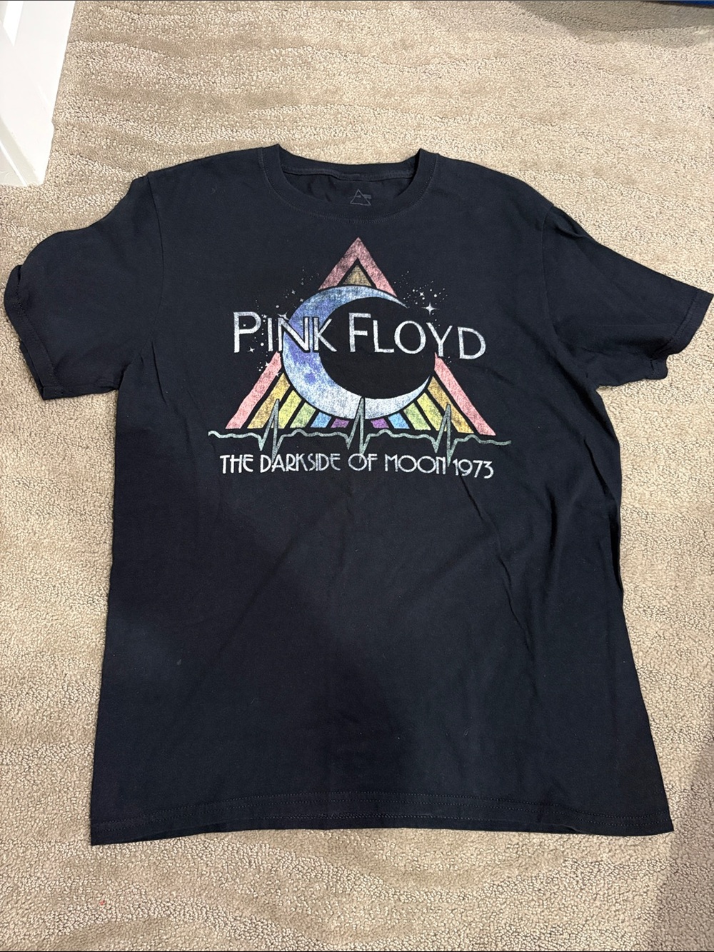 Pink Floyd Black Short Sleeve Tee with Rainbow Prism Moon size M